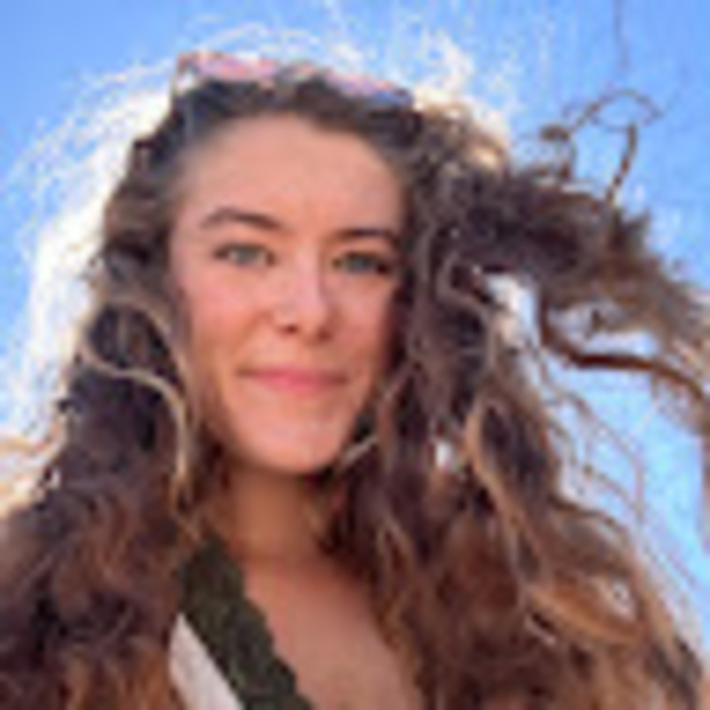 Meet your Posher, Leah